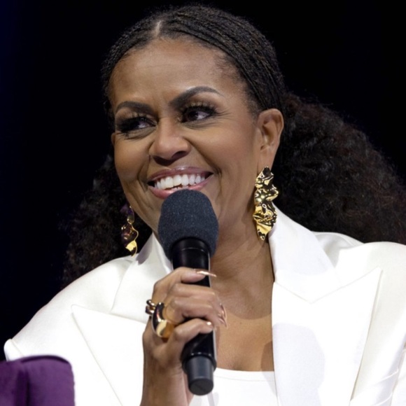 NEW Large Crumpled Goldtone Drop Earrings Designer Luxury Inspired - Picture 8 of 16